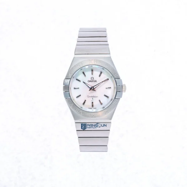 omega feminine 09